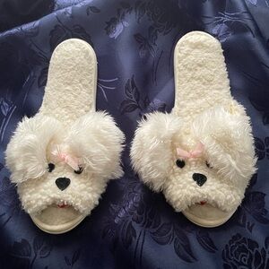 Kids' white slippers with cute dog face, size 5, Bichon frise, poodle
